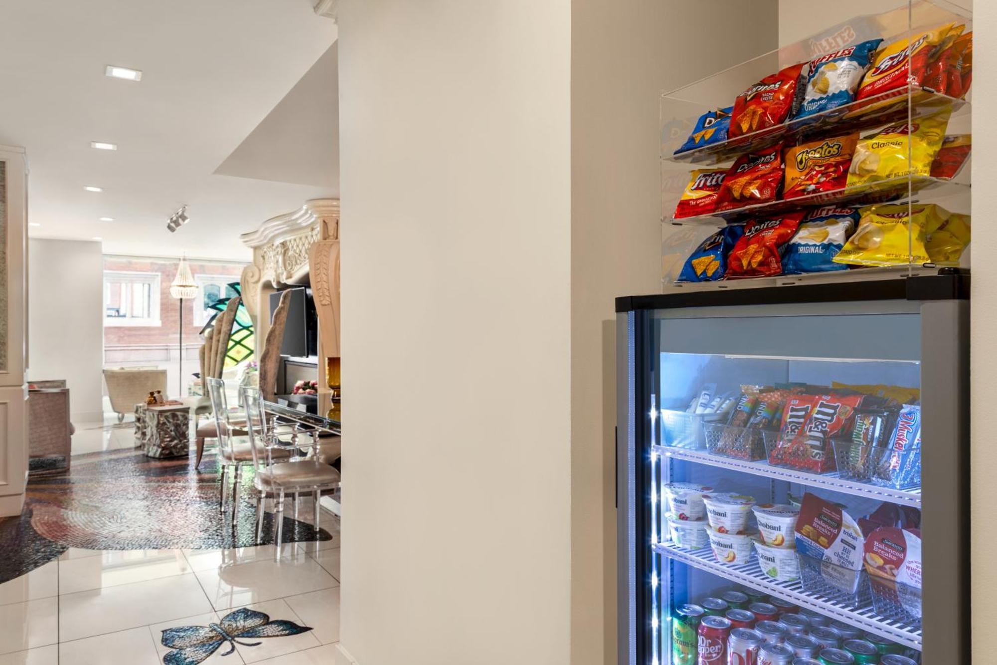 6 Four-Star Hotels in Hell's Kitchen That Deliver on Location