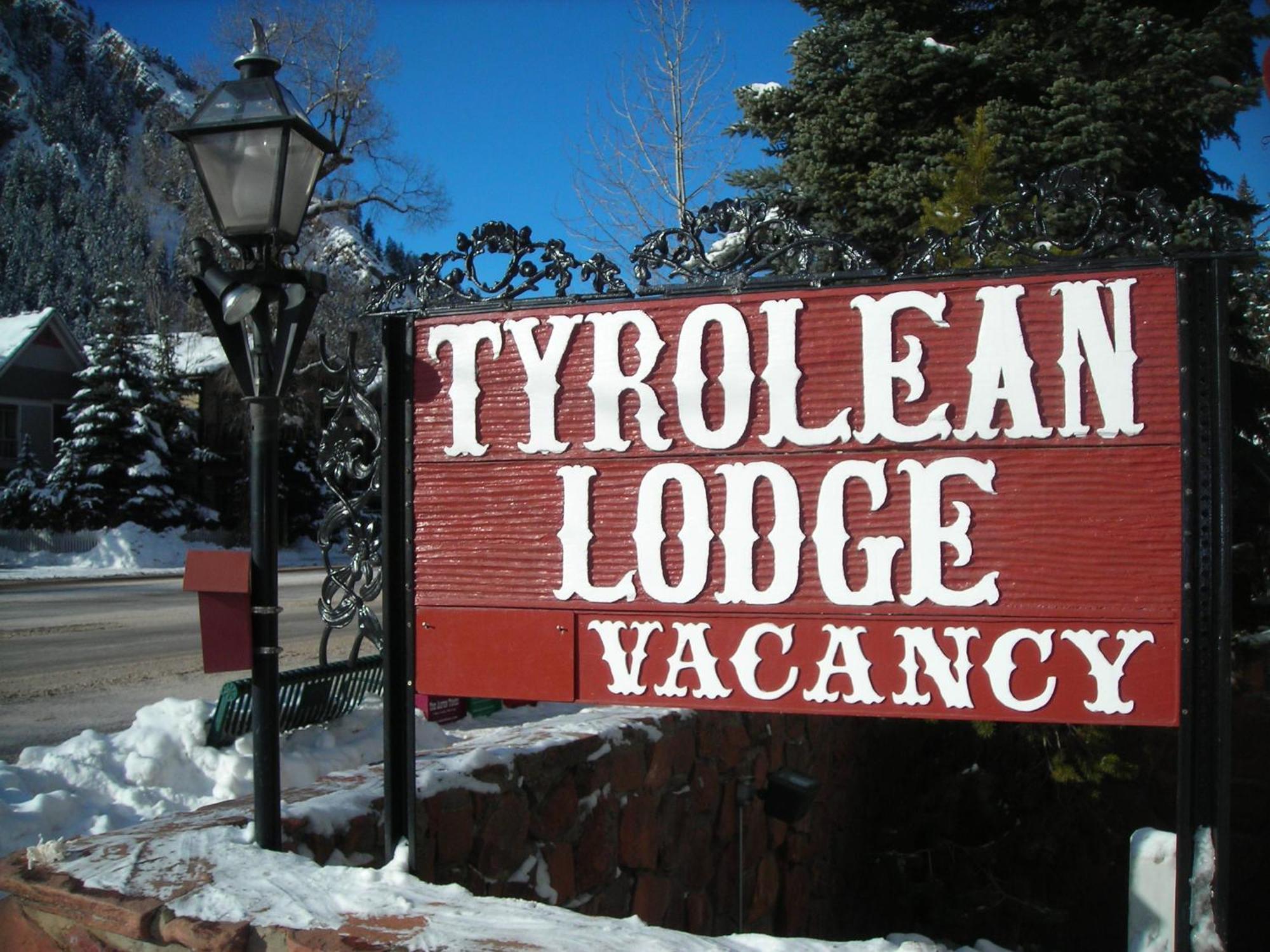 9 Central Aspen Hotels Near Ski School Magic Carpet That Deliver