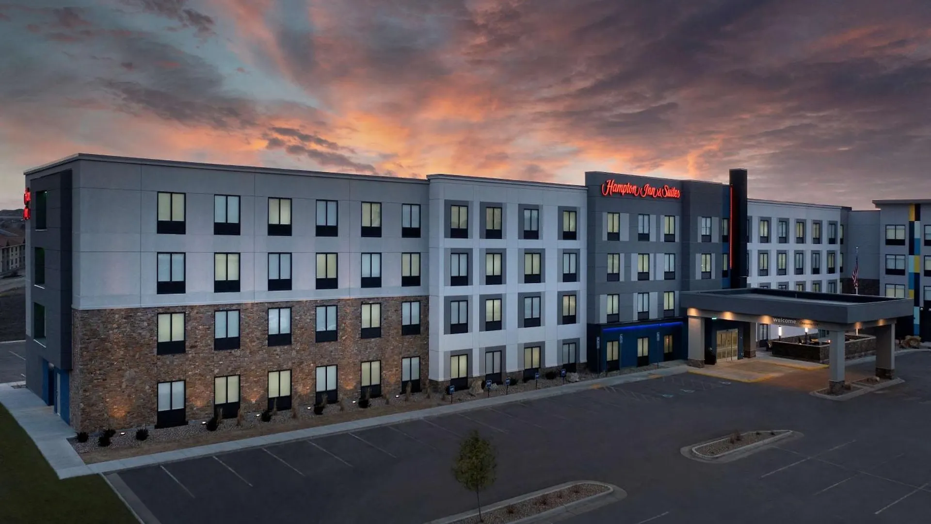 15 Hotels in the United States That Work for Extended Group Stays