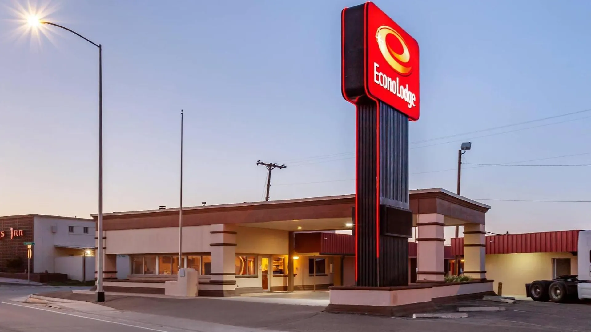4 Budget Hotels Near Clovis Depot That Deliver Real Value