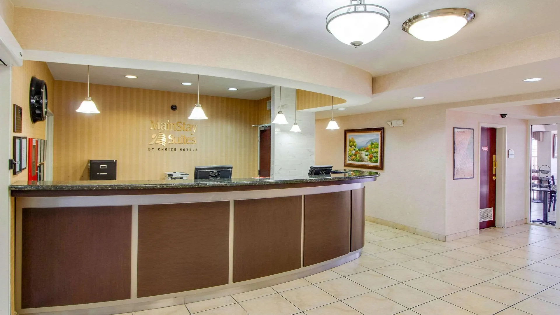 15 Business Hotels Near Rothko Chapel That Deliver