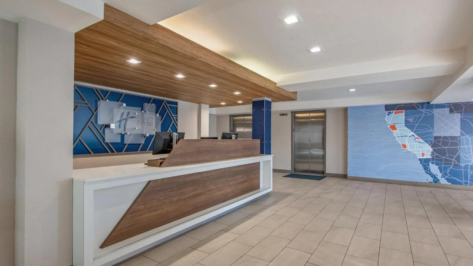 Where to Stay for Work: 4 Best Business Hotels in San Diego County