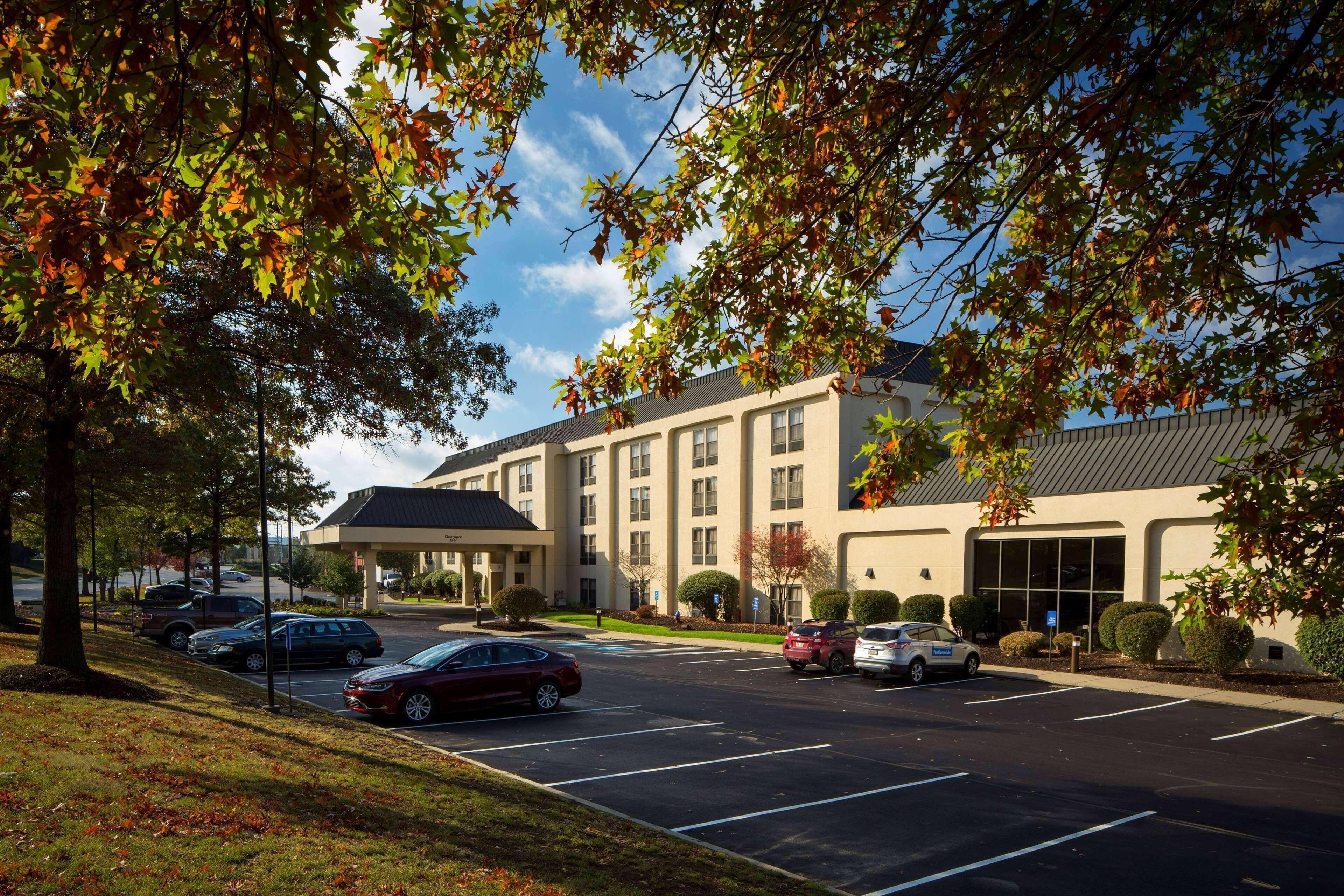 Staying in Pennsylvania as a Couple: 15 Hotels Compared